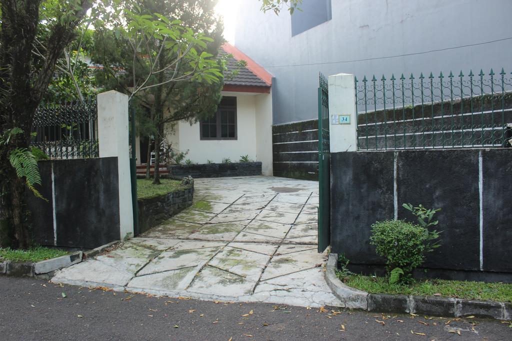 Riverrun Home Bogor Eksteriør bilde